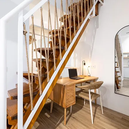 Modern Duplex Courtyard -2bedrooms 2baths Διαμέρισμα Μάλαγα